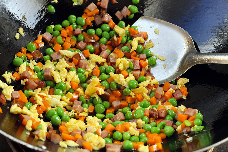 Detailed Steps for Cooking Fried Rice with Colorful Sausages - A Delicate Dinner for One