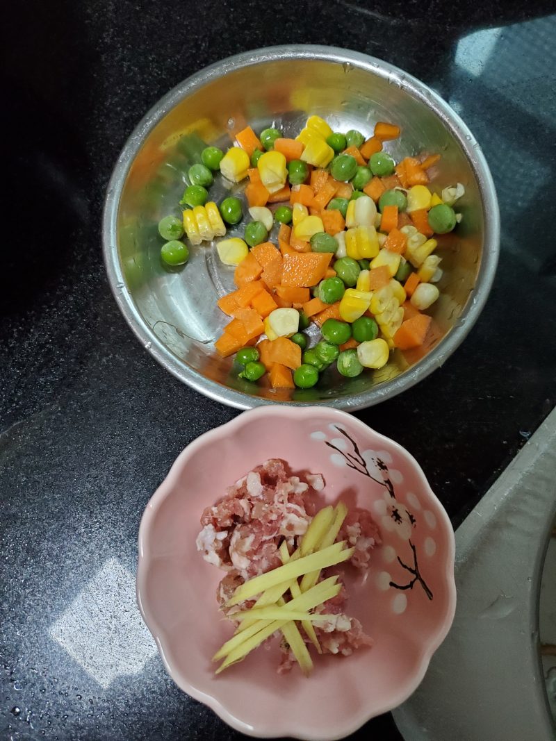 Steps to Make Vegetable and Minced Meat Congee