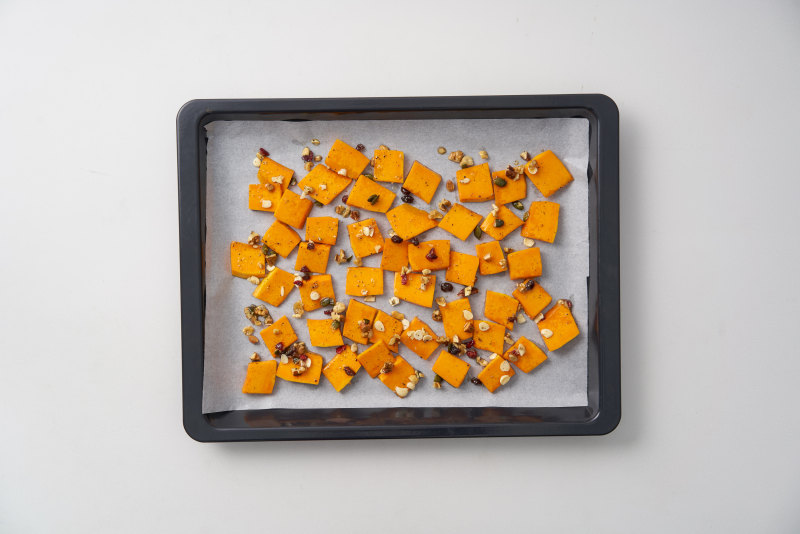 Steps for Making Mixed Nut Roasted Pumpkin Salad