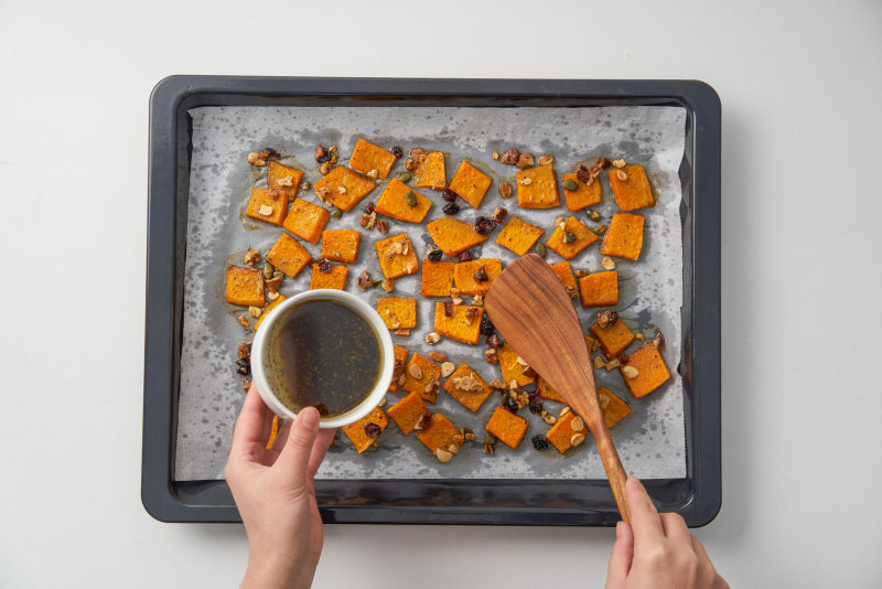 Steps for Making Mixed Nut Roasted Pumpkin Salad