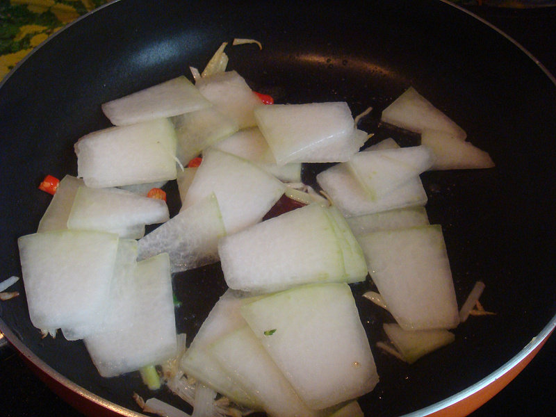 Dried Shrimp and Winter Melon Stir Fry Steps