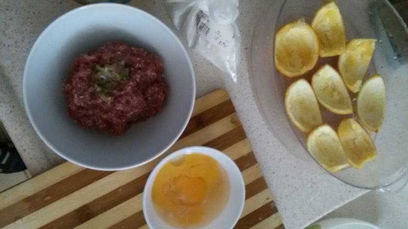 Steps for Making Orange Peel Steamed Meatballs