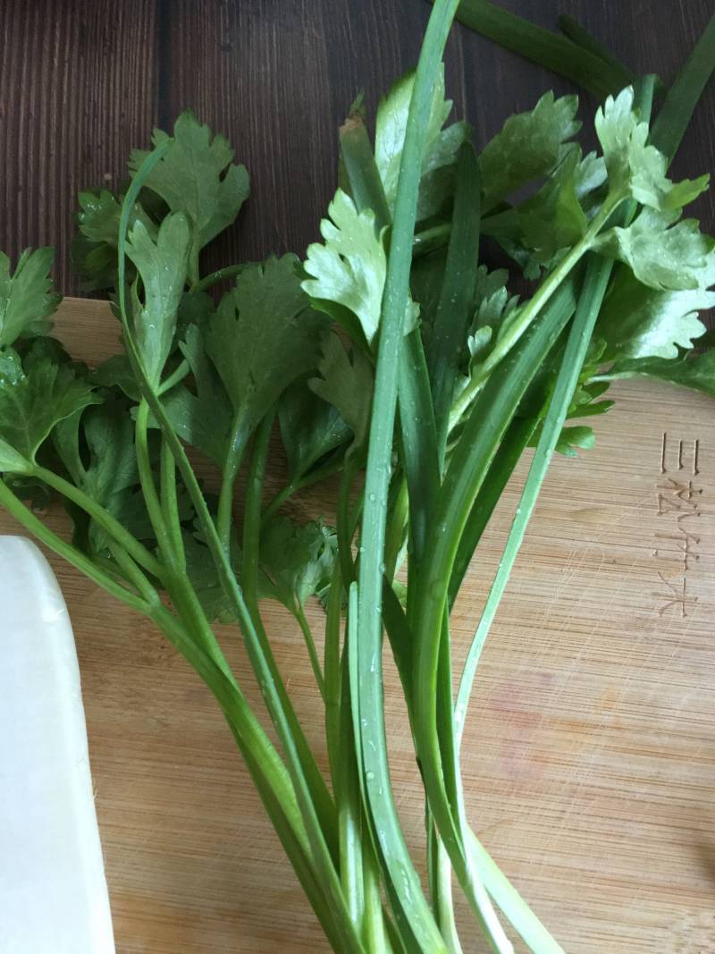 Honey-Soaked White Radish Plate Art Preparation Steps