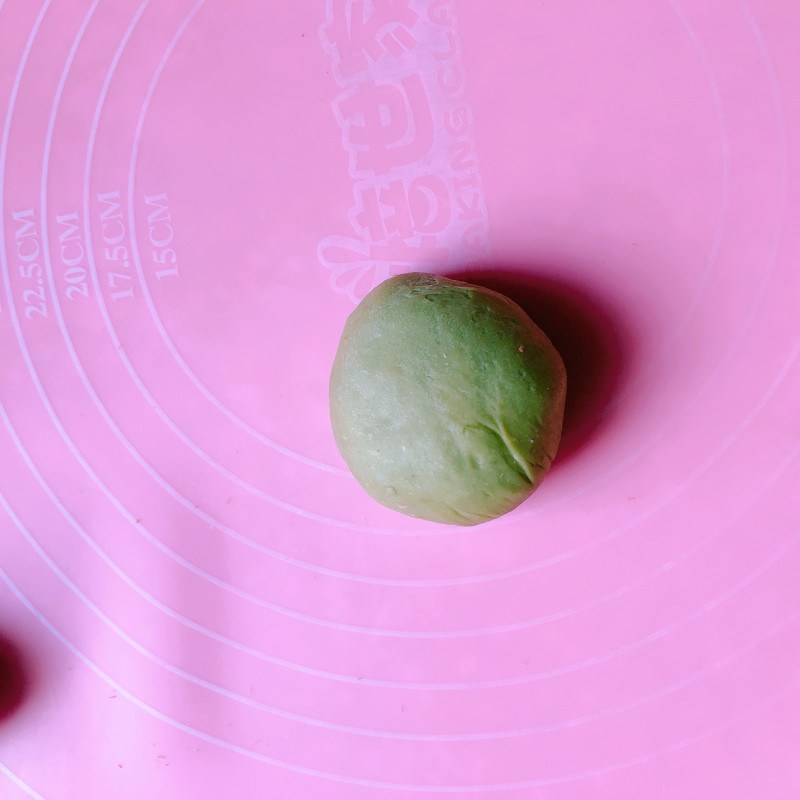 Steps for Making Strawberry Baozi