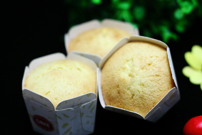 Oil-Free Paper Cup Honey Cake