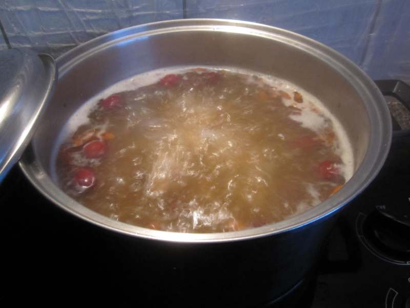 Steps for Making Ginseng Chicken Soup