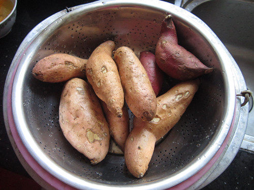 Steps for Making Oven-Baked Sweet Potatoes