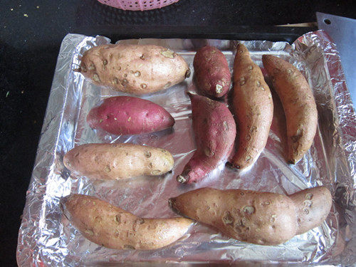 Steps for Making Oven-Baked Sweet Potatoes