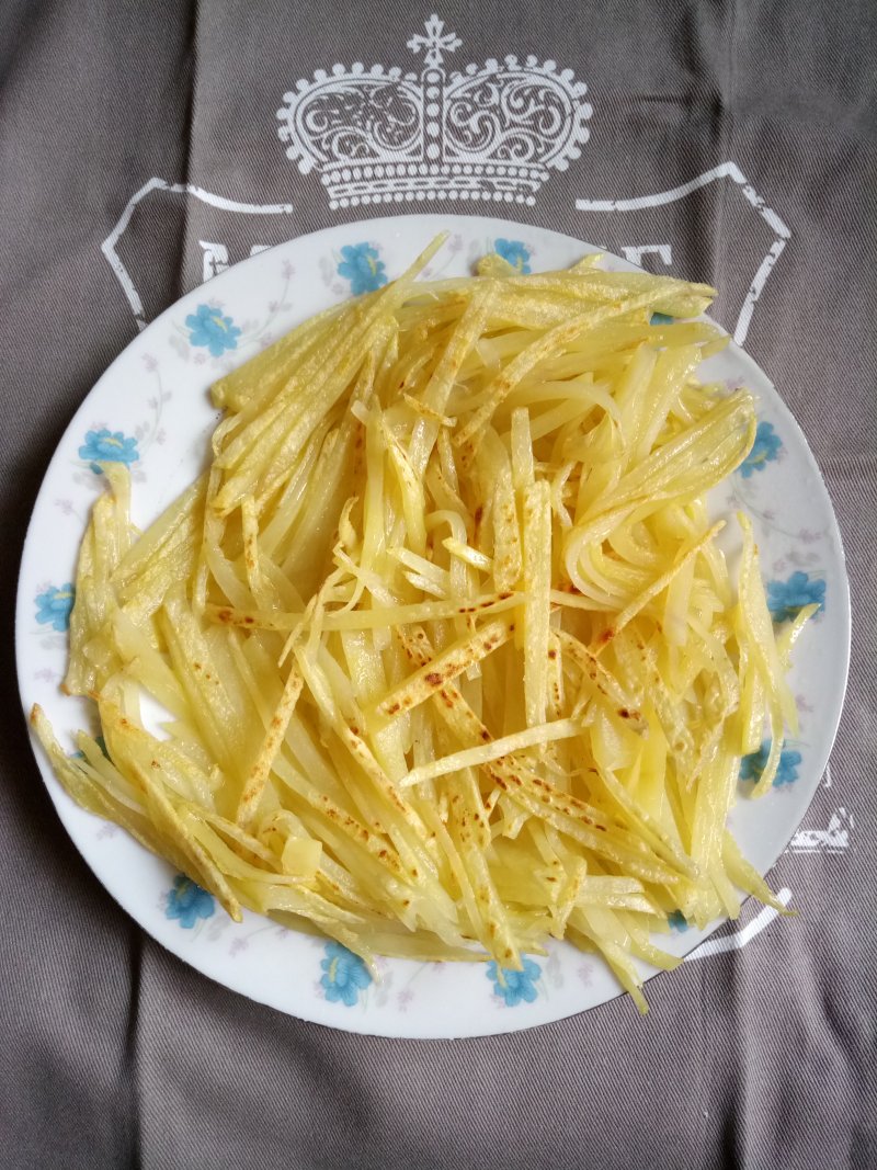 Dry-Fried Shredded Potatoes