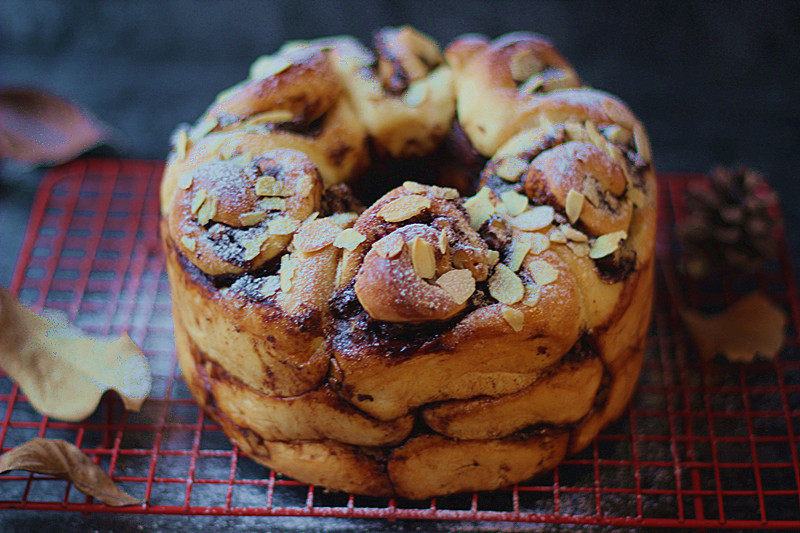 Step-by-Step Cooking Instructions for Winter Warm Afternoon Tea Delight: Black Sugar Cinnamon Tear Bread