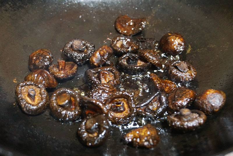 Steps to Cook Delicious Shiitake Mushrooms