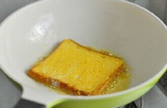 French Toast Making Steps