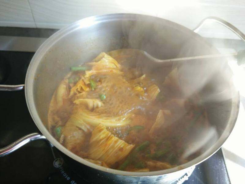 Steps for making Curry Seafood