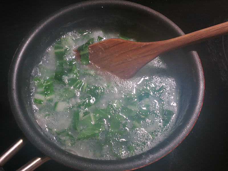 Steps for Making Beef and Cabbage Congee