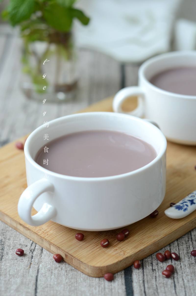 Steps for Making Rice Lily Red Bean Milk