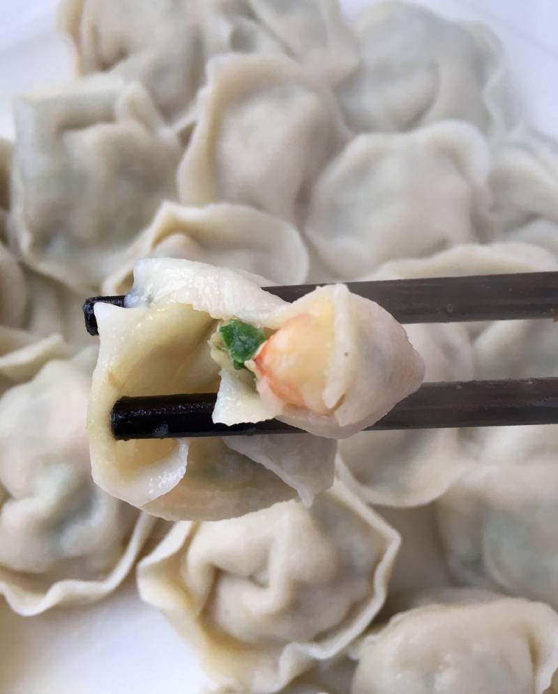 Step-by-Step Cooking Instructions for Steamed Shrimp Dumplings with Wrappers