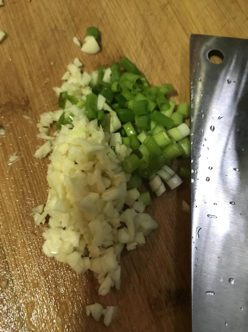 Steps for Making Steamed Quail Eggs with Mushrooms