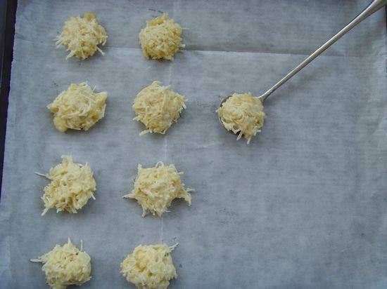 Steps for Making Banana Coconut Cookies