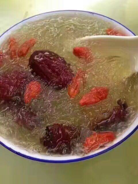 Goji Berry, Red Date, and Bird's Nest Soup