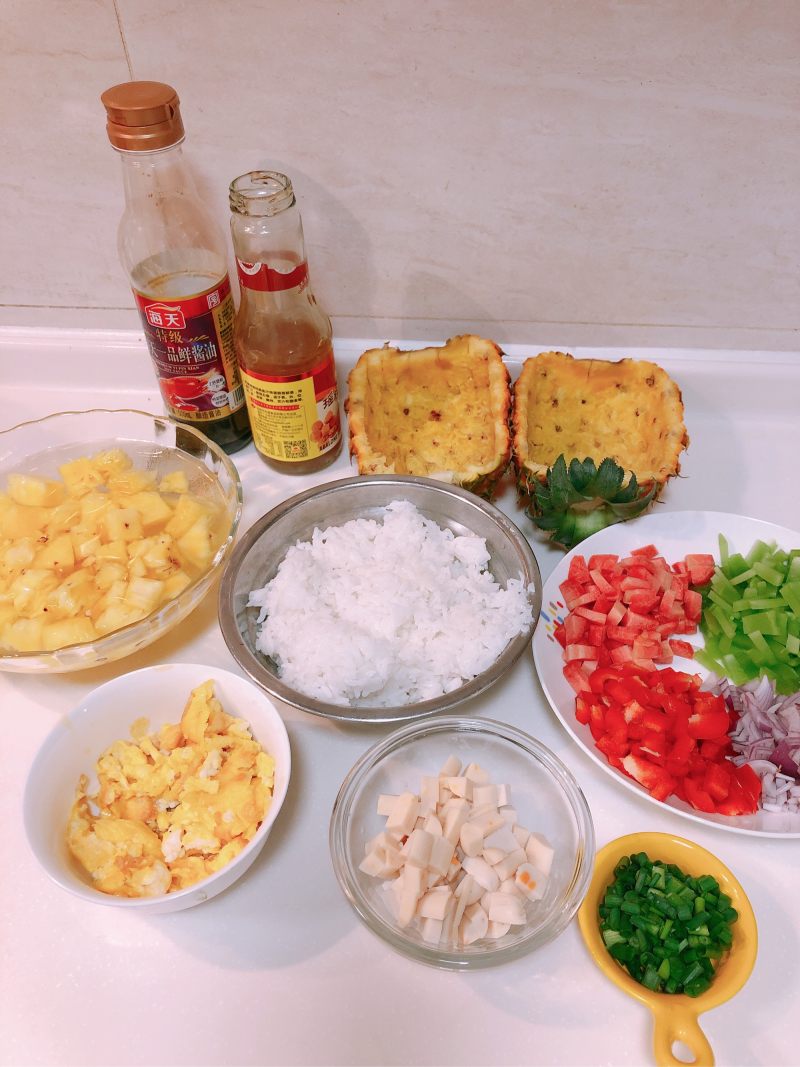 Steps for Making Colorful Pineapple Rice