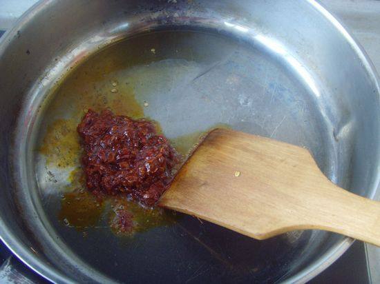 Tempting Taste Buds - Steps for Making Duck Blood in Chili Sauce