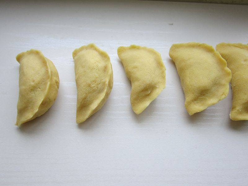 Cornmeal Radish Steamed Dumplings Preparation Steps