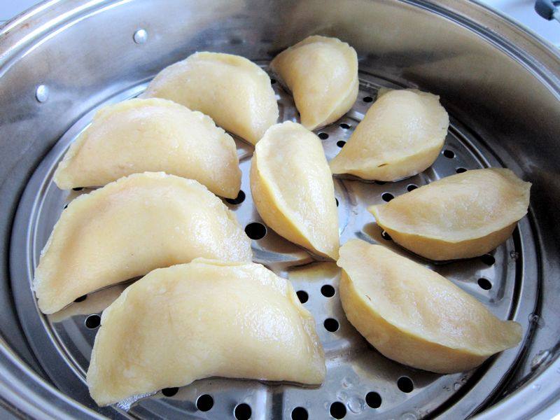 Cornmeal Radish Steamed Dumplings Preparation Steps