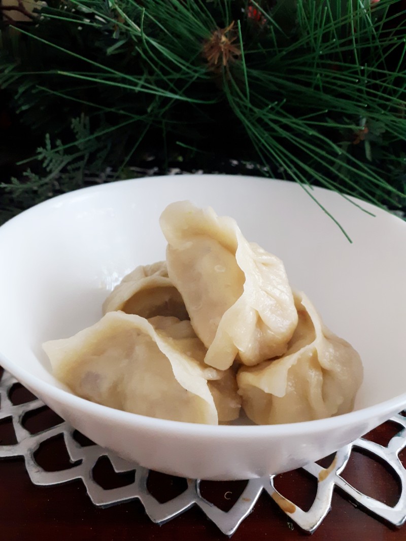 Spicy Radish Steamed Dumplings