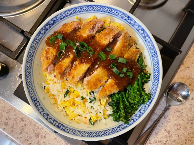 Black Pepper Pork Chop Rice