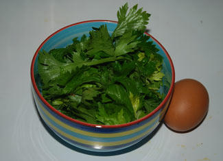 Steps to Make Celery Leaf Egg Soup