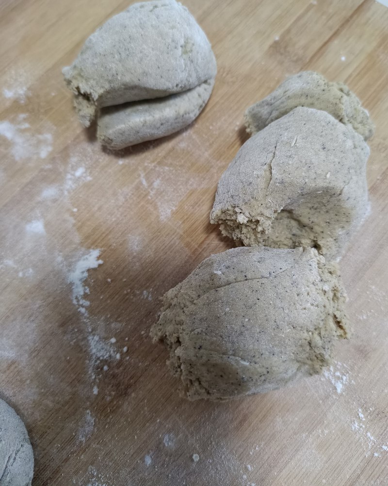 Steps for Making Corn and Black Bean Steamed Buns