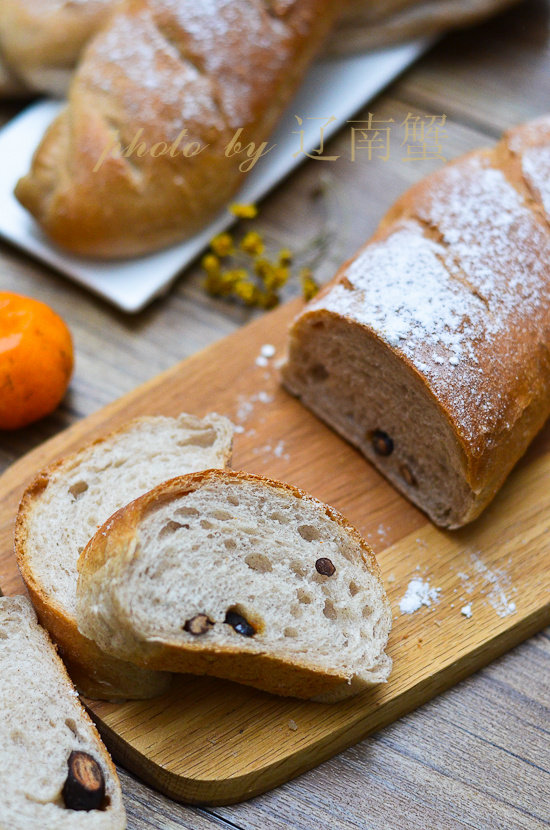 Soft European Bread with Honey Beans