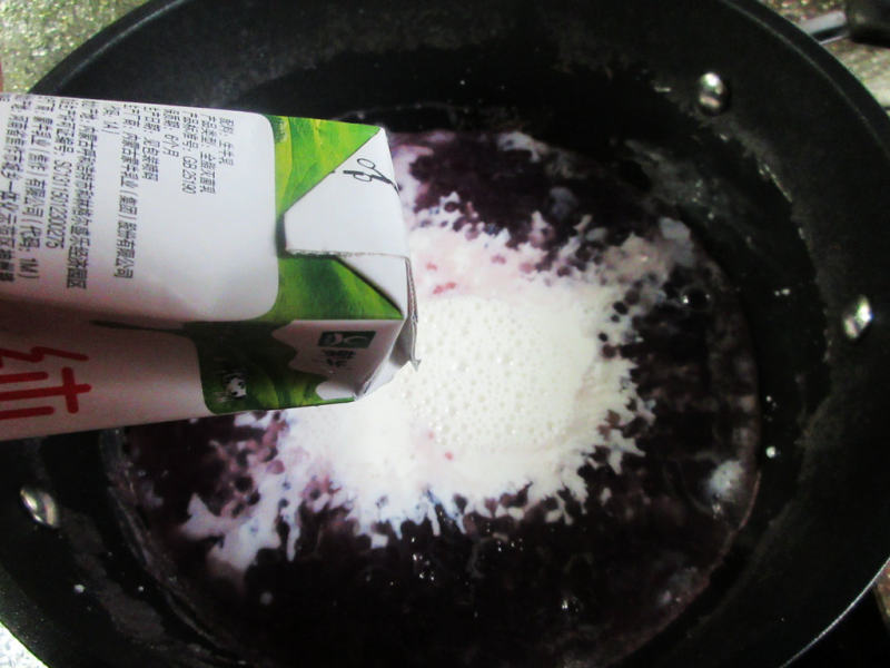 Steps for making Milk Purple Sweet Potato Tapioca Pudding