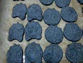 Steps for Making Black Sesame Salted Biscuits