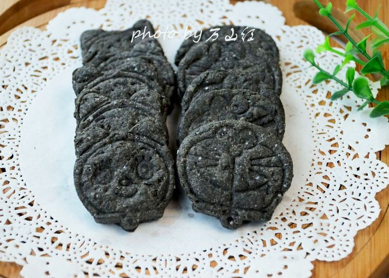 Black Sesame Salted Biscuits