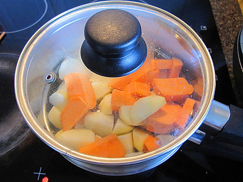 Steps for Making Baked Cheese Sweet Potato Mash