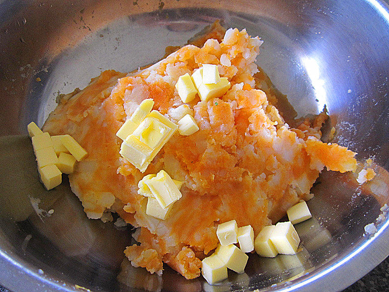 Steps for Making Baked Cheese Sweet Potato Mash