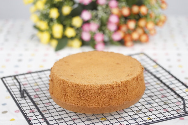 Zero Failure Chiffon Cake Recipe (Chiffon Cake Made in Bread Machine)