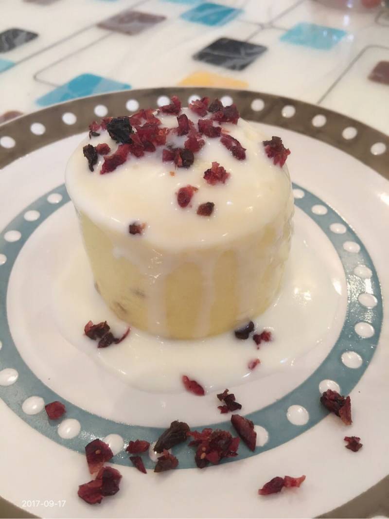 Steps to Make Cranberry Steamed Cake