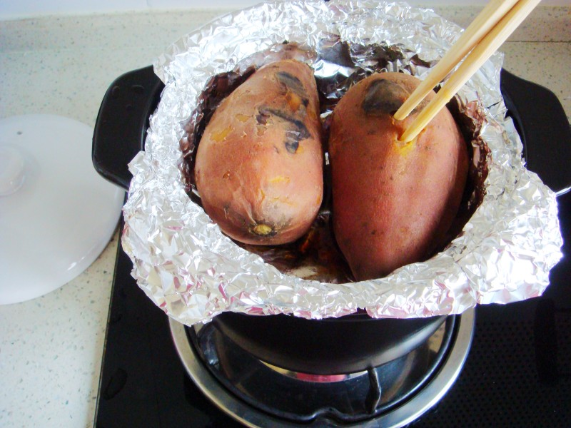 Steps for Cooking Heile Clay Pot Roasted Sweet Potato