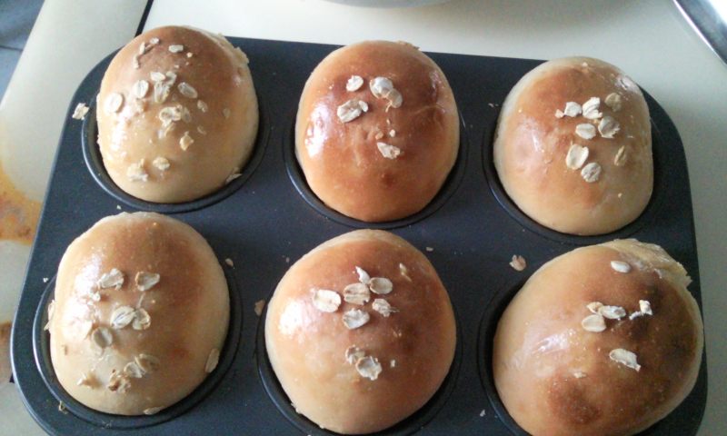 Steps for Making Oatmeal Bread