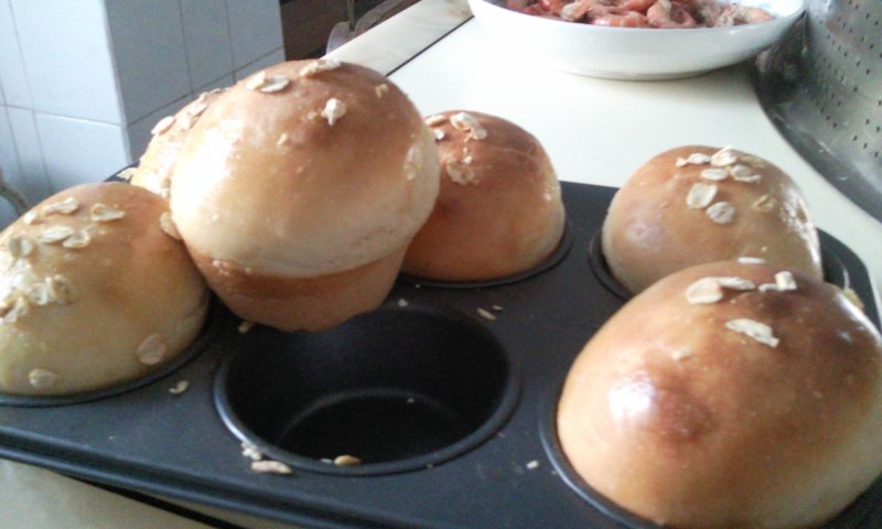 Steps for Making Oatmeal Bread