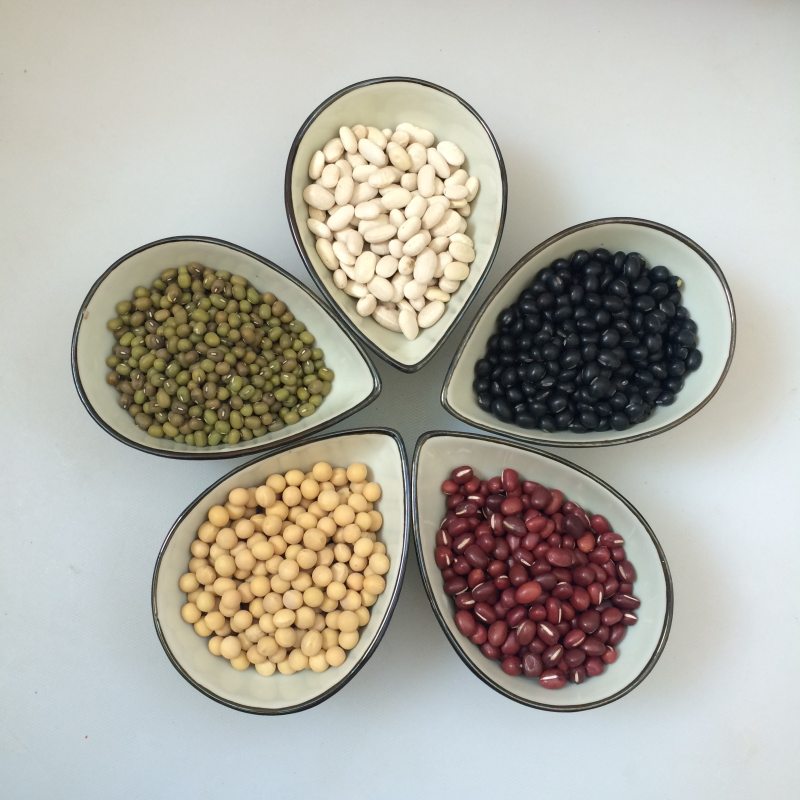 Steps for Making Five-Bean Beauty Soup