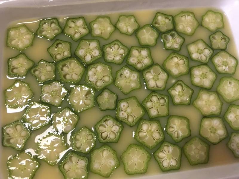 Steamed Okra Egg Preparation Steps