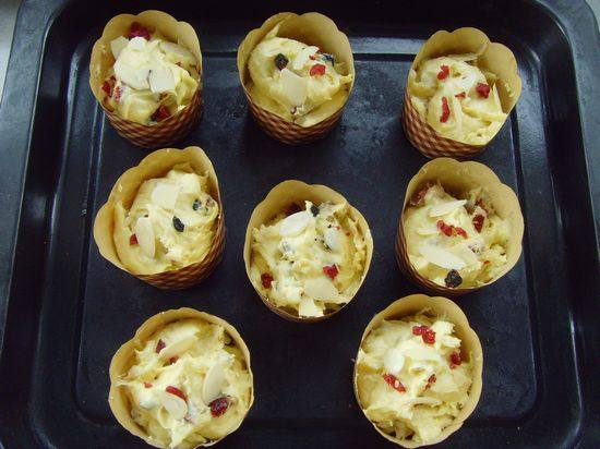 Steps to make Fruit Muffins