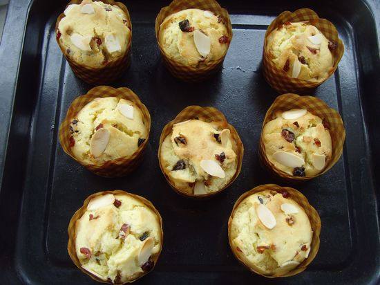 Steps to make Fruit Muffins