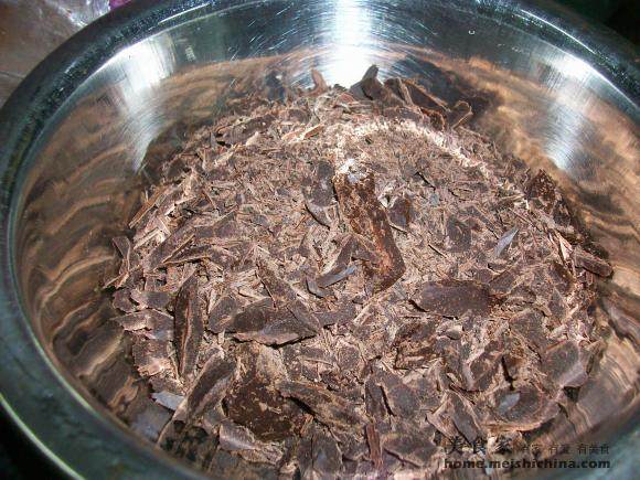 Steps for Making Chocolate Butter Cake for Dad's Birthday