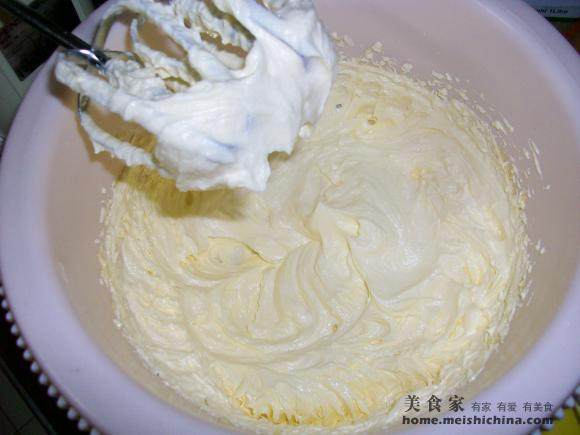 Steps for Making Chocolate Butter Cake for Dad's Birthday