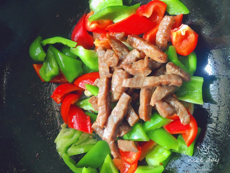 Steps for Cooking Stir-Fried Beef with Bell Peppers