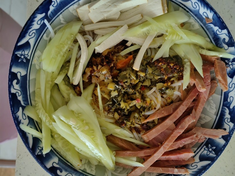 Beef and Mixed Vegetable Rice Noodles